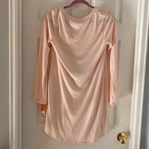 2 new long sleeve sleep shirts-smoke free home - Picture 4 of 6